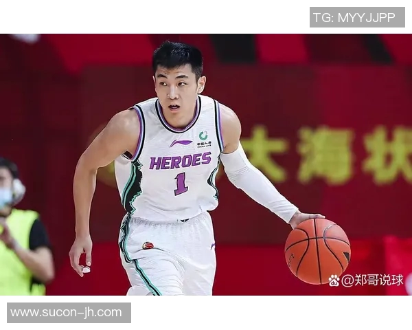 高诗岩：从青涩球员到篮球明星的成长之路与奋斗故事